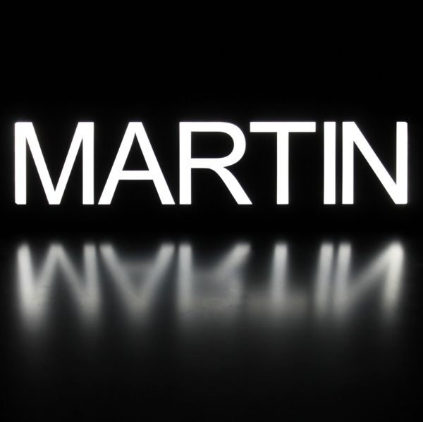 IMG 1016 2 600x599 - 1 LKW LED NAMENSCHILD Kastenschild 12V MARTIN